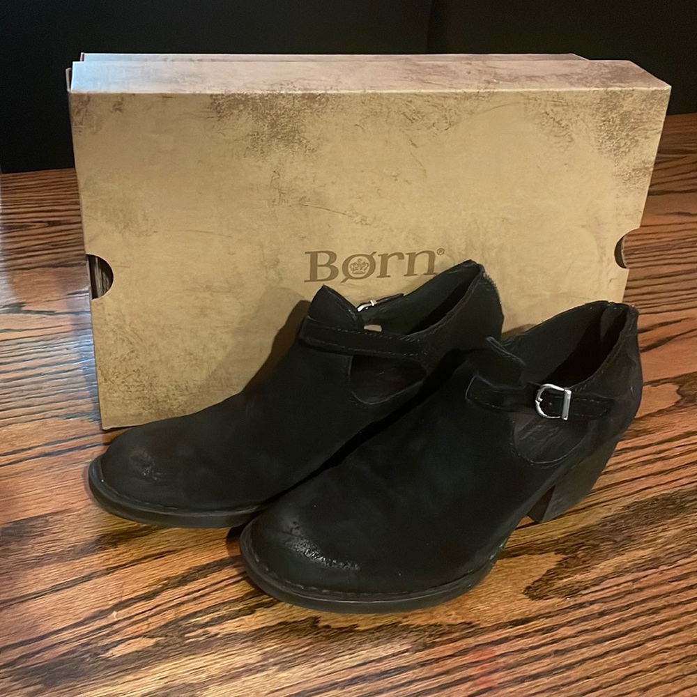 BORN black leather boots
